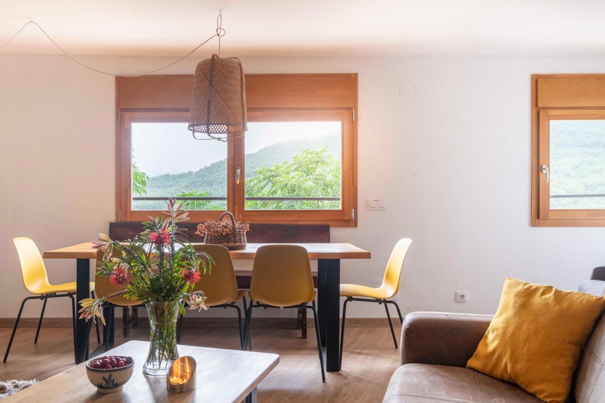アヘル Casa Acollidora I Familiar Amb Jardi I Barbacoaヴィラ エクステリア 写真