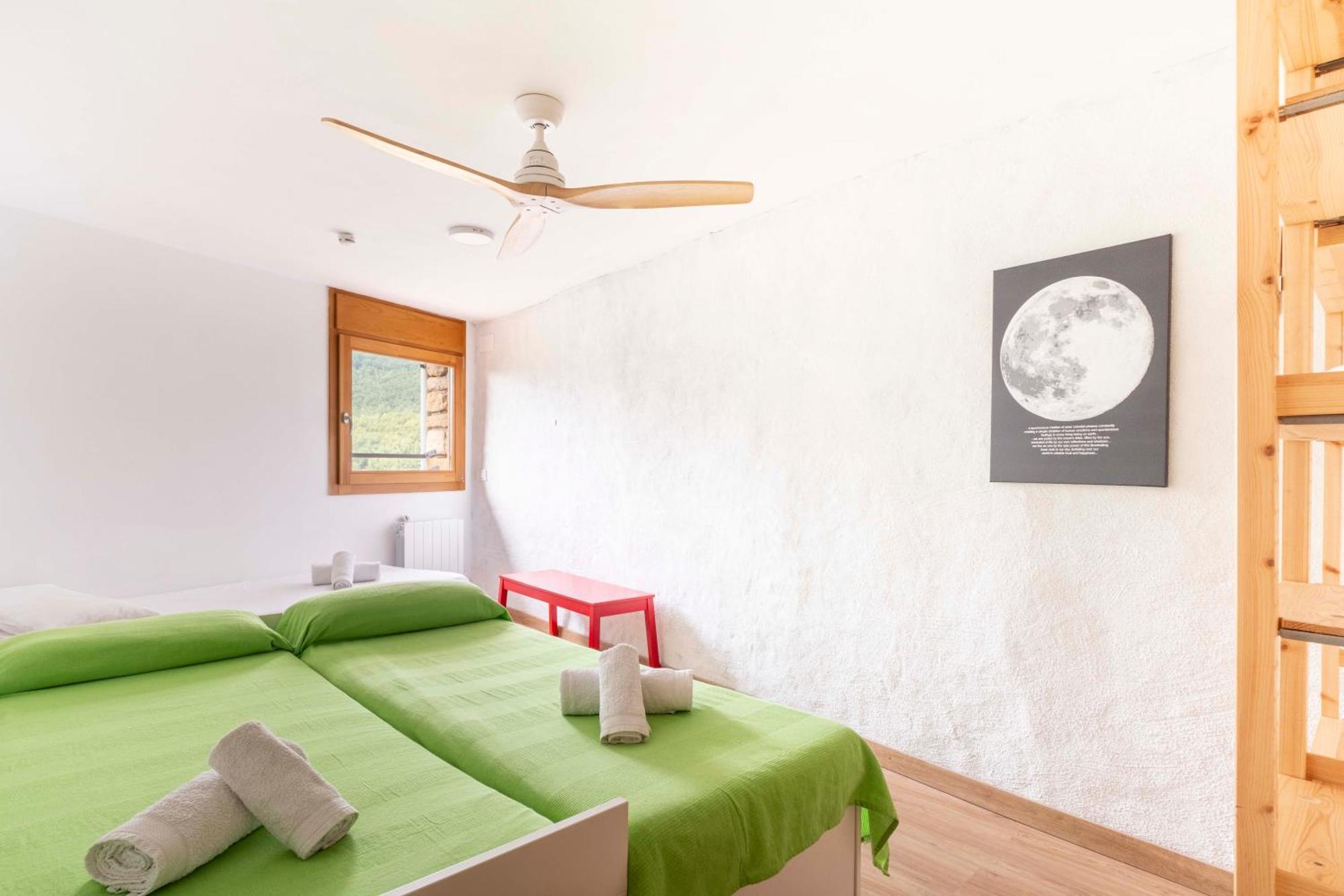 アヘル Casa Acollidora I Familiar Amb Jardi I Barbacoaヴィラ エクステリア 写真