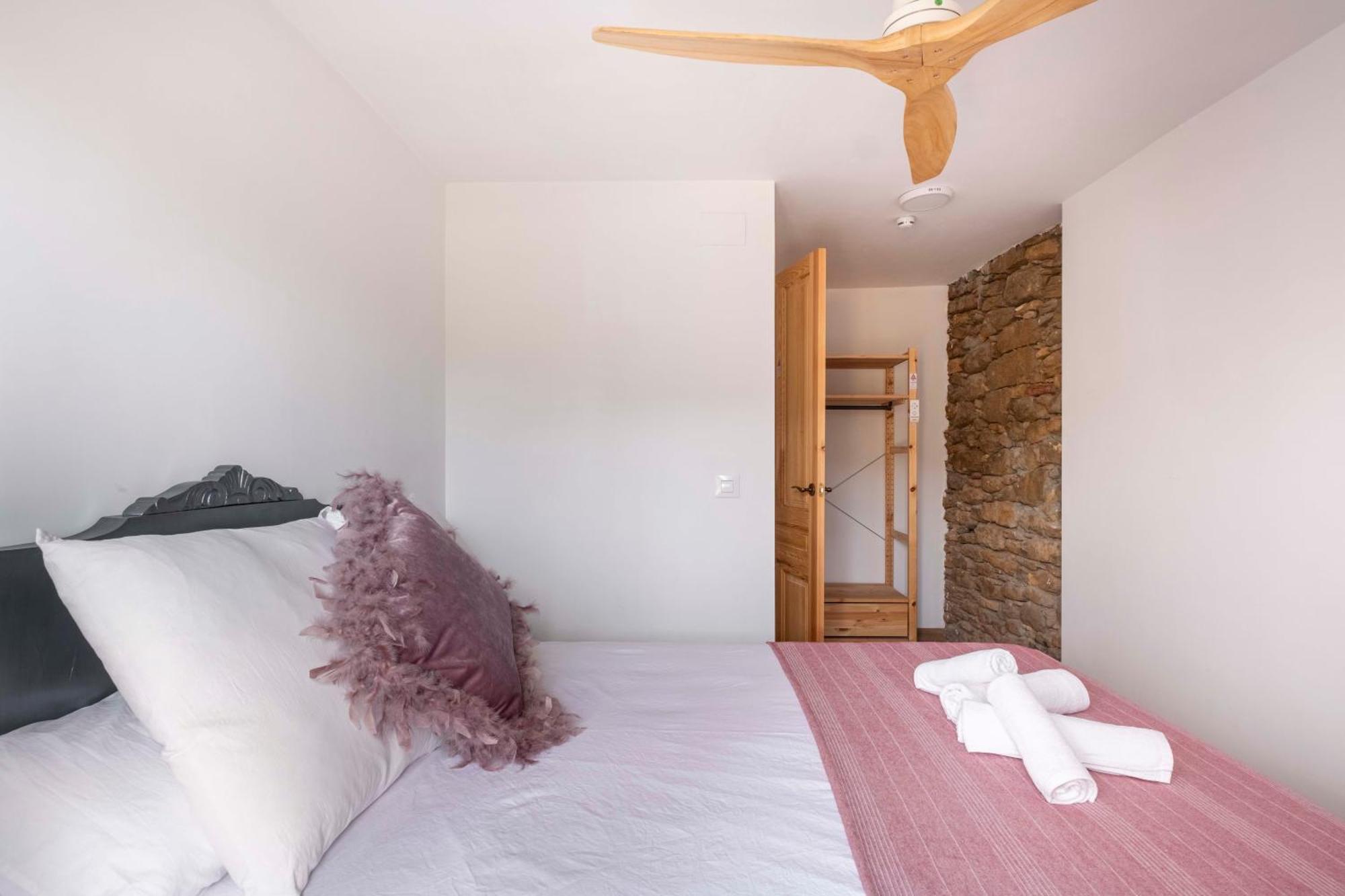 アヘル Casa Acollidora I Familiar Amb Jardi I Barbacoaヴィラ エクステリア 写真